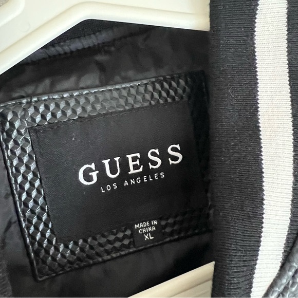 Guess Jacket - Picture 11 of 11
